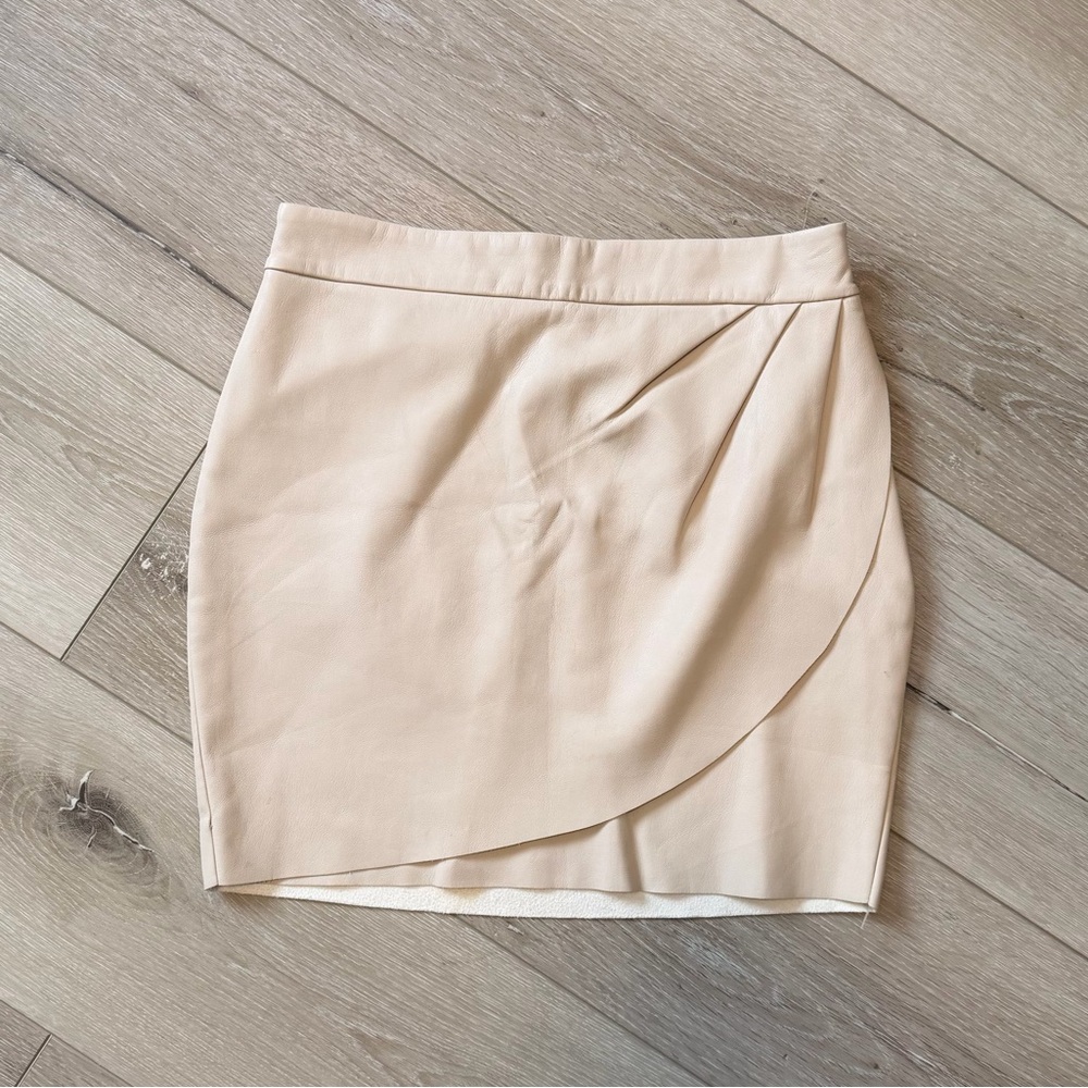 Express Cream Skirt